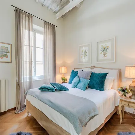 Apartment Elegant Villa With Garden In The Heart Of Lucca