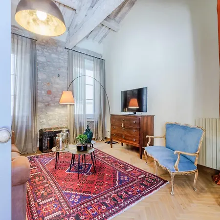 Elegant Villa With Garden In The Heart Of Lucca Apartment